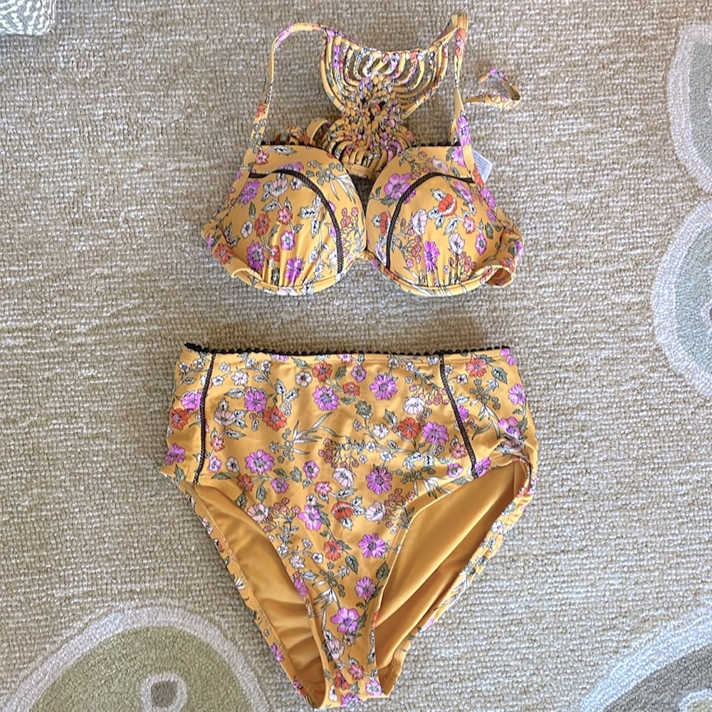 Time and Tru high waisted push up padded straps top bikini size small
